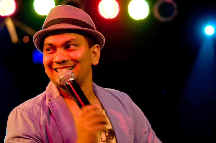 Penyanyi Artis, Asal Aceh Tompi Pendiri Grup Vokal Trio Lestari